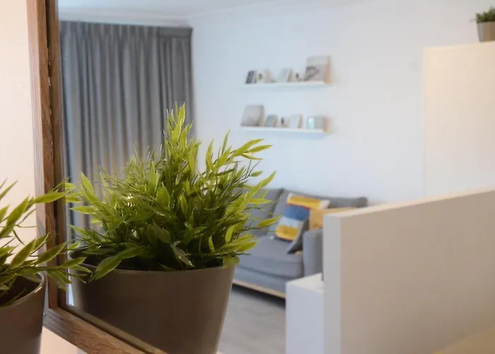 Living アパート オステンド