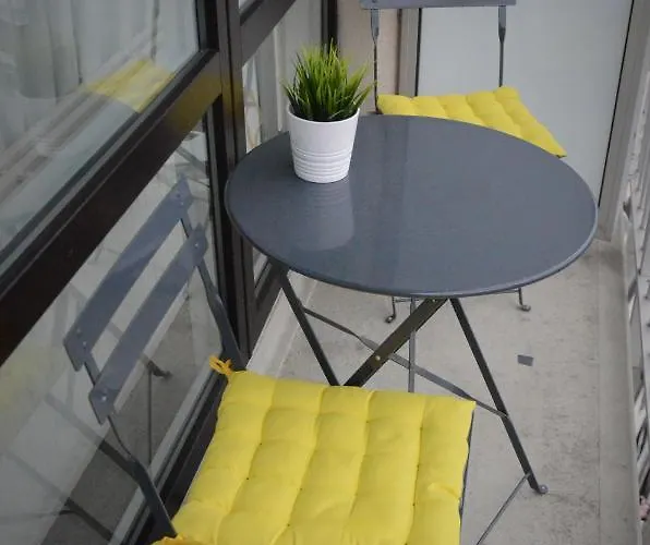 Living * オステンド